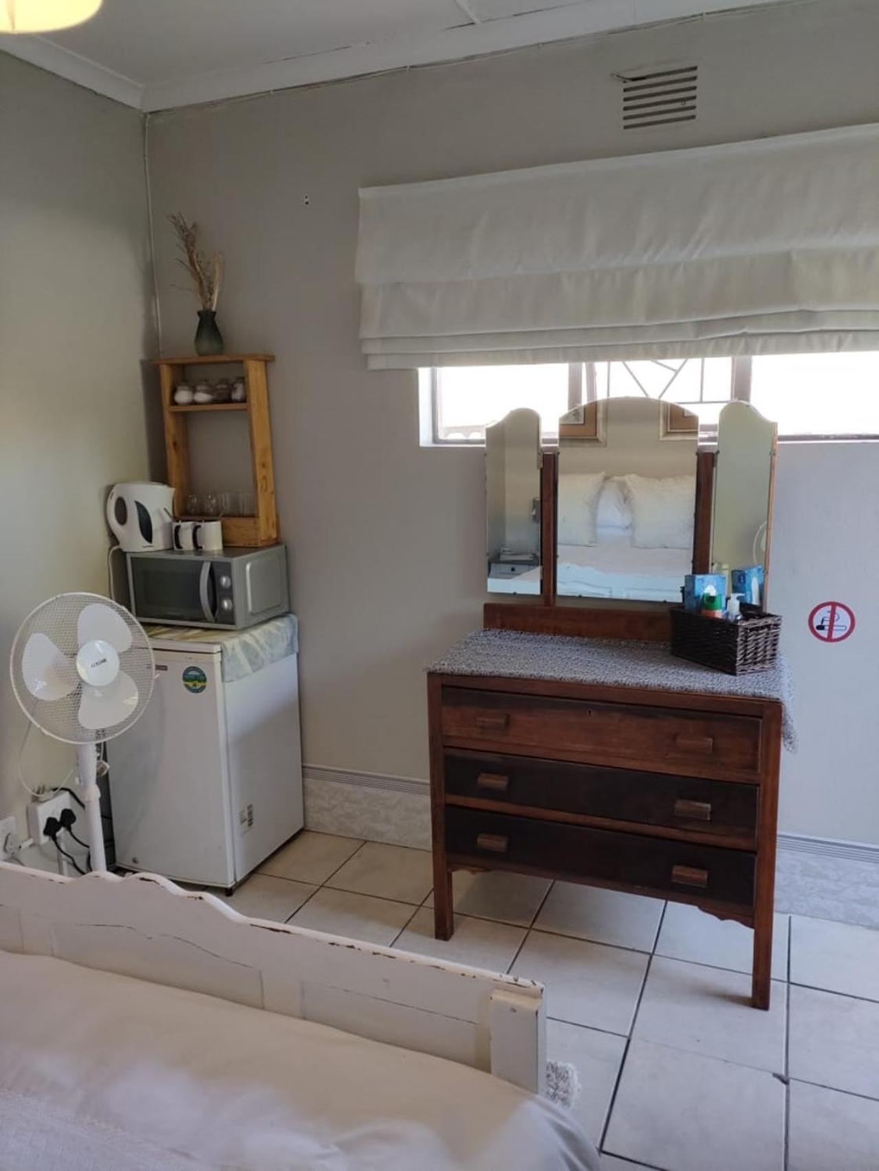 Stonehenge Cottage Oudtshoorn Buitenkant foto